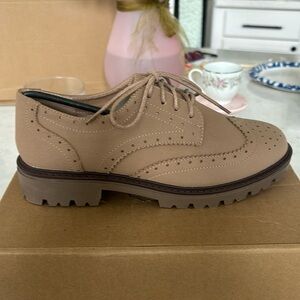 ** STYLISH WING TIP/LOAFER